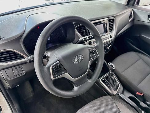 Used 2018 Hyundai Accent SE FWD image 7