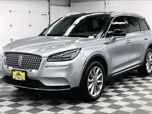 Used 2022 Lincoln Corsair FWD w/ Premium Package image 11
