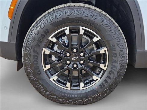 New 2026 Chevrolet Traverse Z71 w/ Enhanced Driving Package AWD/4WD image 10