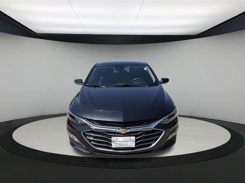 Used 2023 Chevrolet Malibu LT FWD image 2
