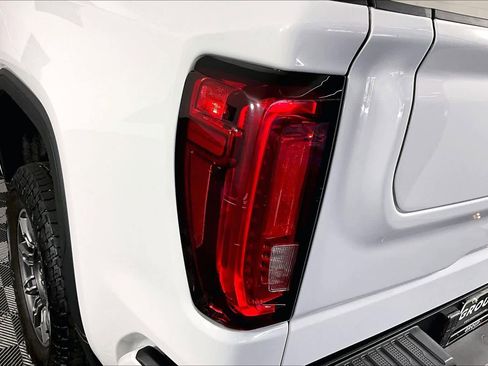 Certified 2024 GMC Sierra 1500 AT4 w/ AT4 Premium Package AWD/4WD image 28