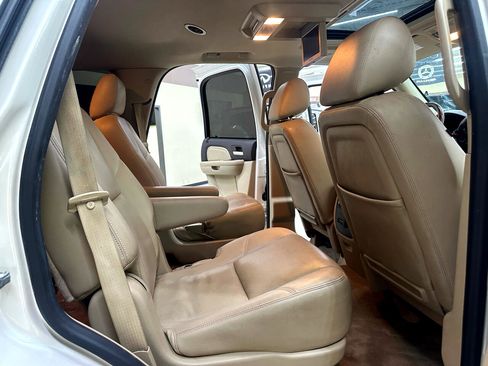 Used 2012 GMC Yukon Denali image 40