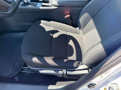 Used 2025 Nissan Sentra S image 12