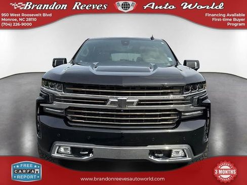 Used 2019 Chevrolet Silverado 1500 High Country w/ Technology Package AWD/4WD image 2