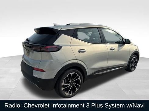 Used 2022 Chevrolet Bolt EUV Premier w/ Sun & Sound Package image 3