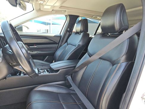 Used 2025 MAZDA CX-50 AWD 2.5 Hybrid w/ Premium Pkg image 16