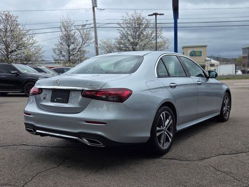 Used 2022 Mercedes-Benz E 350 4MATIC Sedan image 6