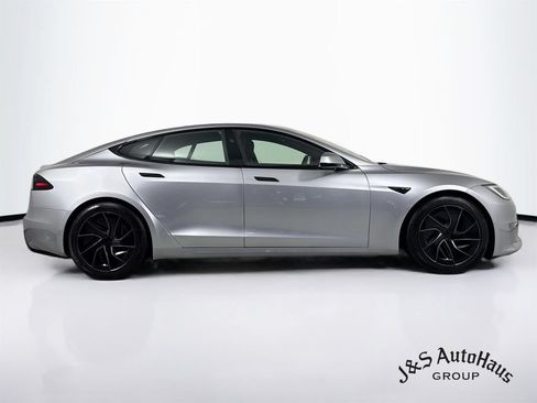 Used 2026 Tesla Model S AWD/4WD image 8