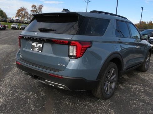 New 2026 Ford Explorer Active image 7