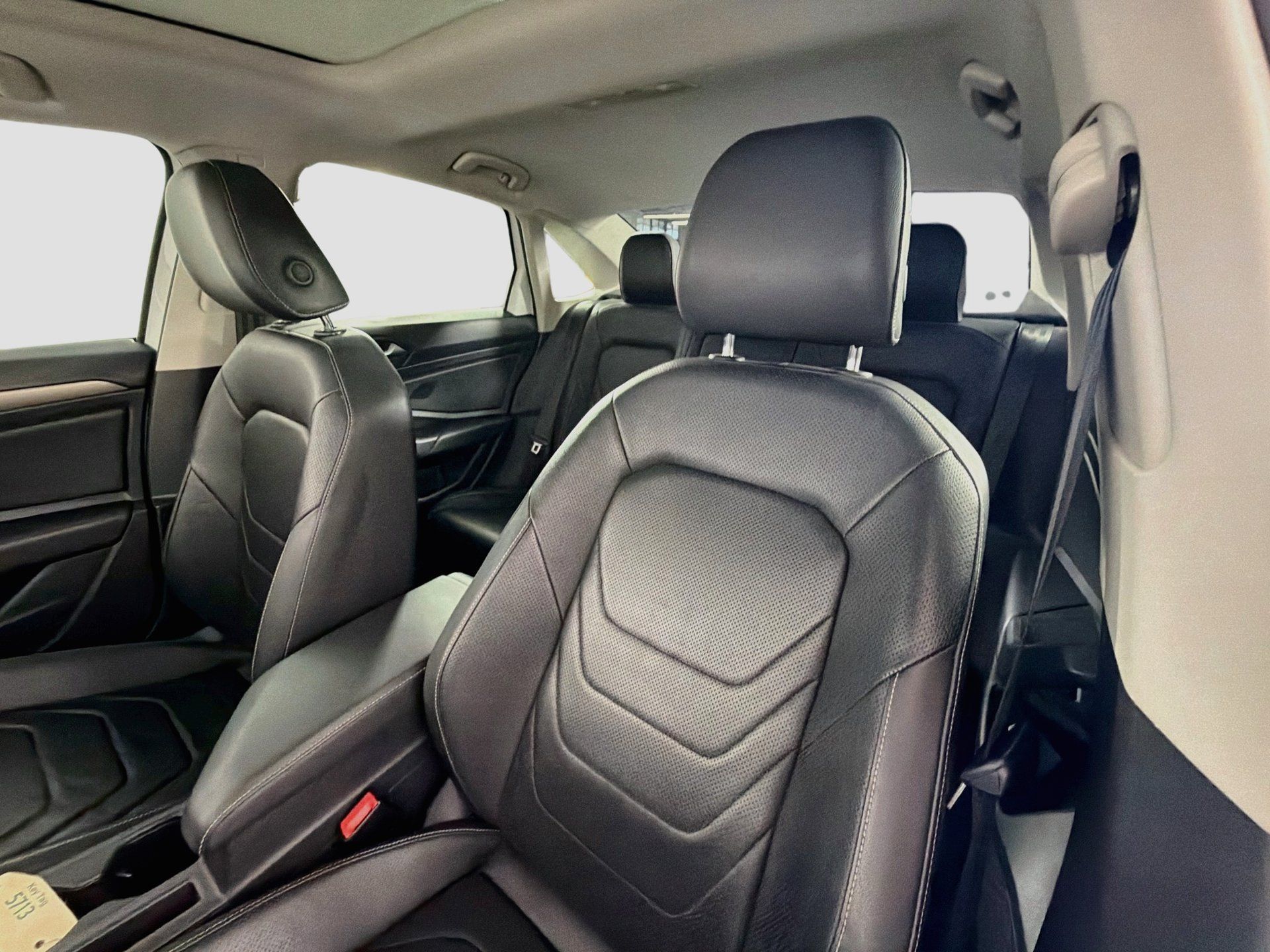 Used 2020 Volkswagen Jetta SEL Premium FWD image 20