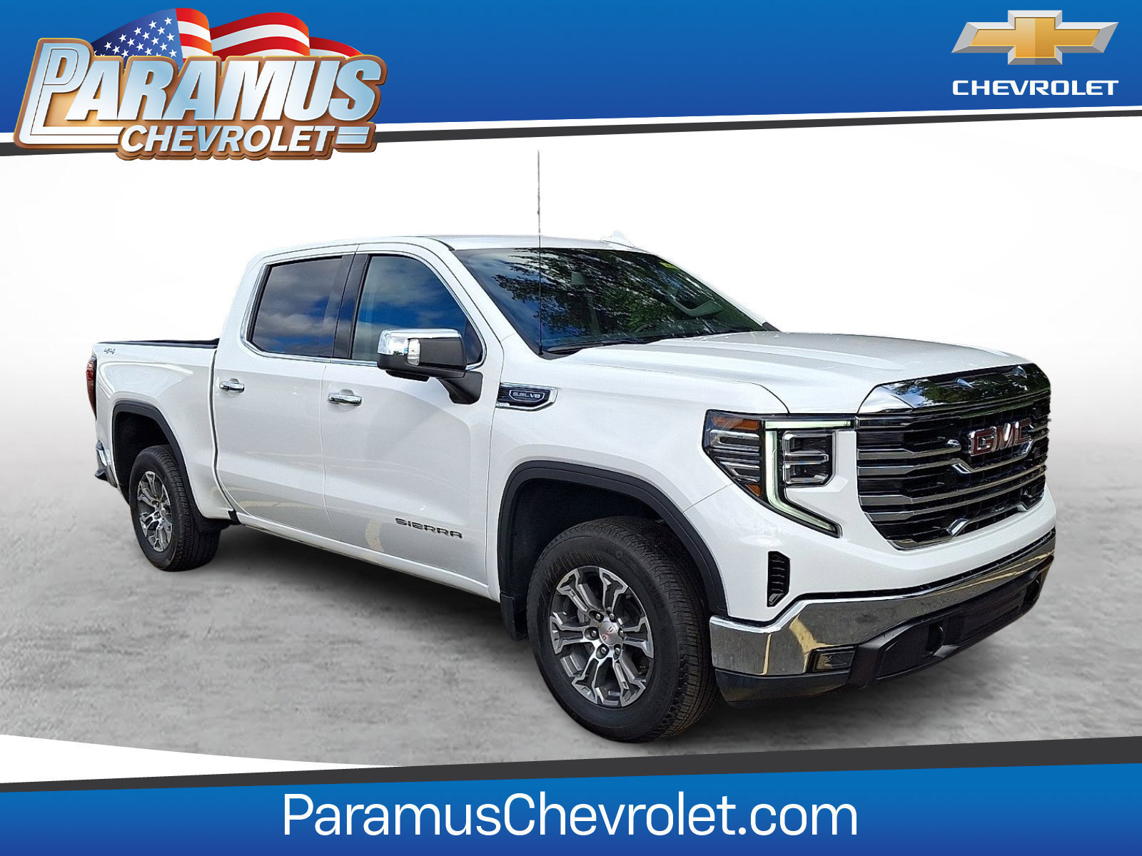 Used 2026 GMC Sierra 1500 SLT AWD/4WD image 1