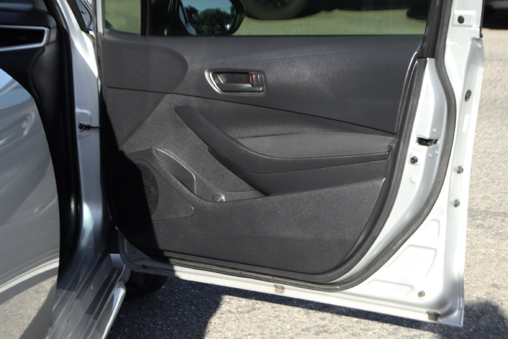 Used 2022 Toyota Corolla LE FWD image 37