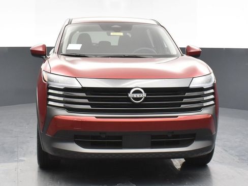 Used 2025 Nissan Kicks SV w/ Interior Electronics Package image 2