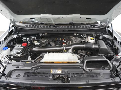 Used 2025 Ford Expedition Platinum AWD/4WD image 35