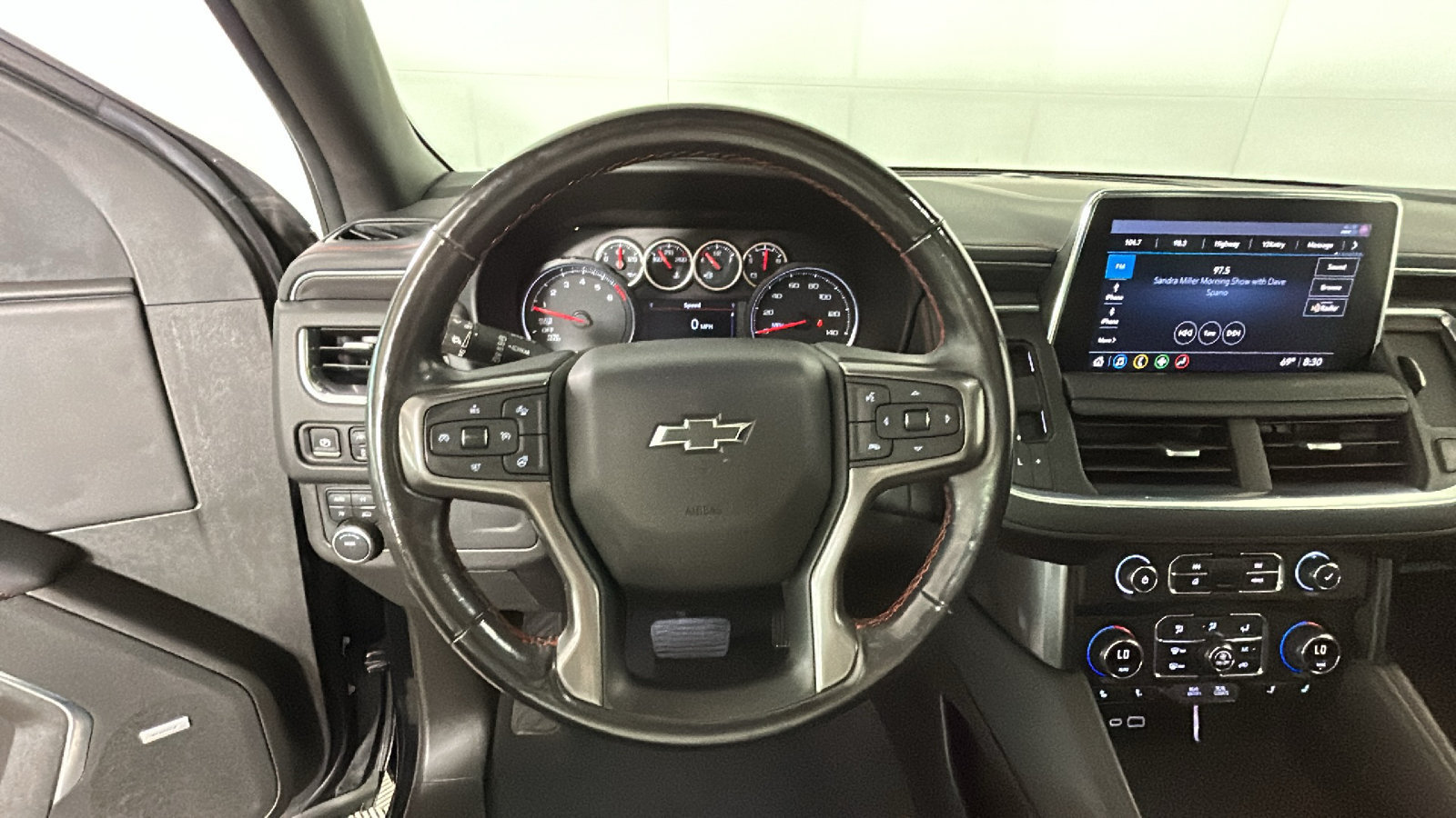 Used 2021 Chevrolet Tahoe RST w/ Luxury Package AWD/4WD image 18