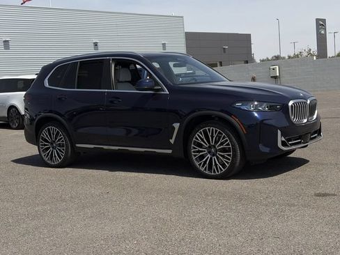 Used 2026 BMW X5 xDrive40i w/ Executive Package AWD/4WD image 4