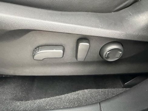 Used 2019 Subaru Forester Premium w/ All-Weather Package AWD/4WD image 16