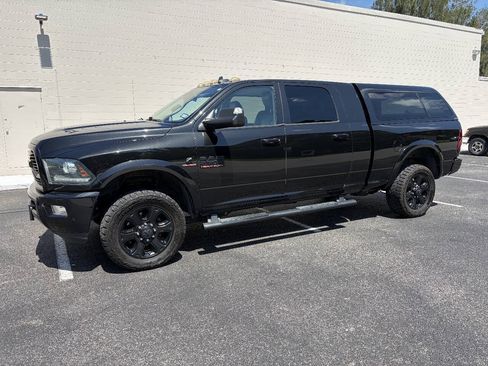 Used 2018 RAM 2500 Laramie w/ Sport Appearance Group AWD/4WD image 12