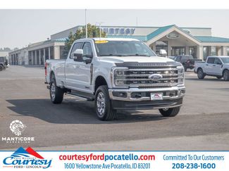Used 2023 Ford F350 Lariat w/ FX4 Off-Road Package AWD/4WD video 1