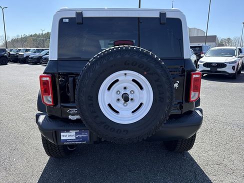 New 2025 Ford Bronco Heritage Edition image 6