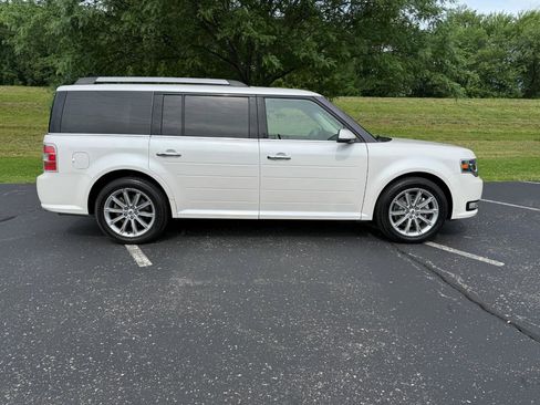 Used 2014 Ford Flex Limited FWD image 2