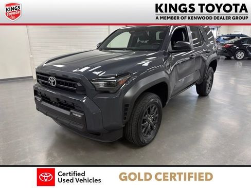 Certified 2025 Toyota 4Runner SR5 AWD/4WD image 4