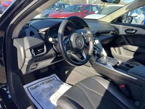 Used 2023 Acura TLX image 12