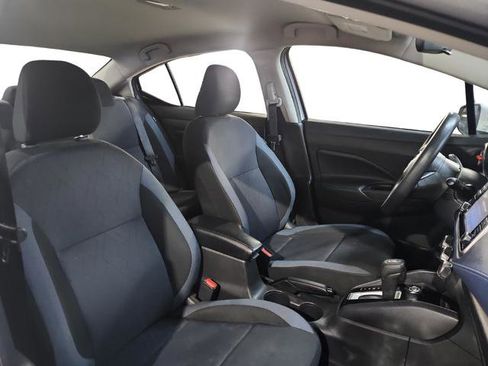 Used 2023 Nissan Versa SV image 21