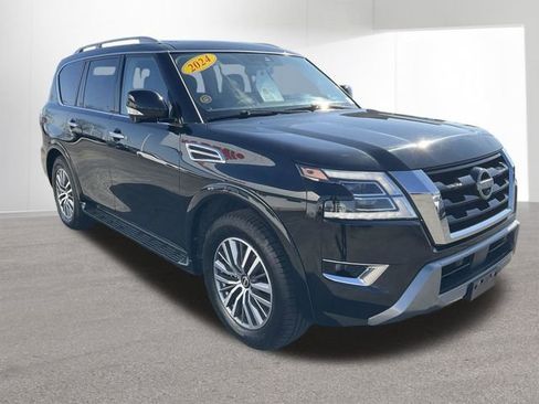 Used 2024 Nissan Armada SL image 3