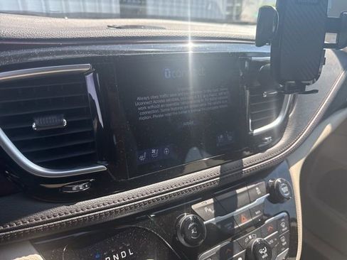 Used 2017 Chrysler Pacifica Limited w/ UConnect Theater Package FWD image 51