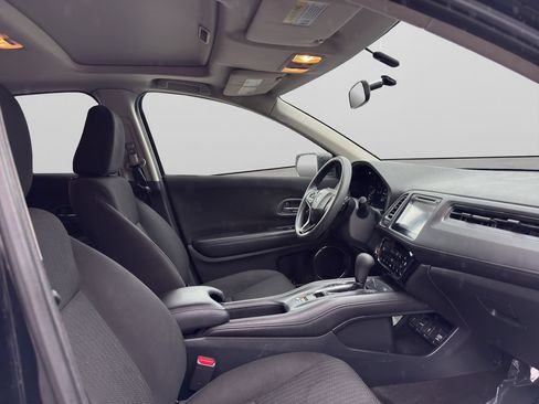 Used 2018 Honda HR-V EX image 21