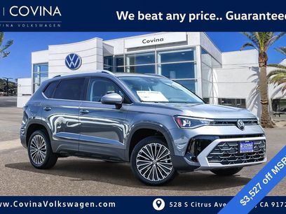 New 2025 Volkswagen Taos SE