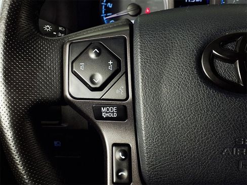 Used 2019 Toyota Tacoma TRD Off-Road image 19