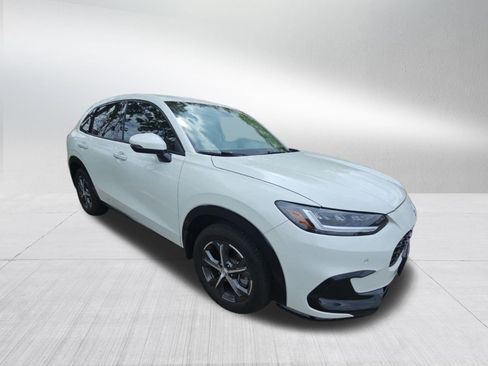 Used 2024 Honda HR-V EX-L image 3
