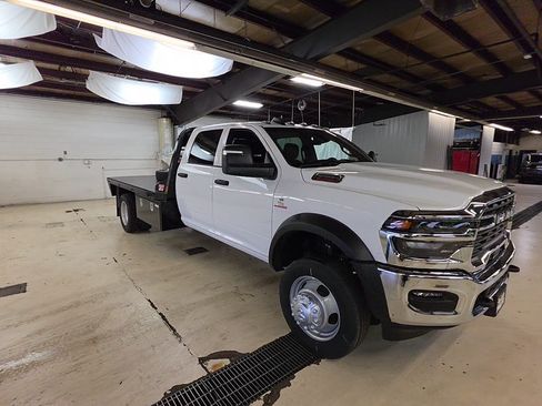 New 2026 RAM 5500 Tradesman w/ Chrome Appearance Group AWD/4WD image 8