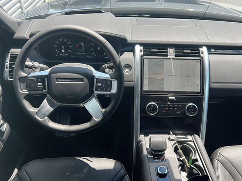 New 2026 Land Rover Discovery S AWD/4WD image 10