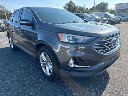 Used 2020 Ford Edge SEL w/ Convenience Package FWD image 3