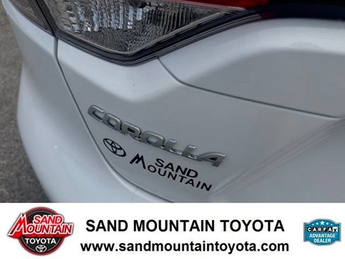Used 2023 Toyota Corolla LE FWD image 10