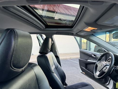 Used 2012 Toyota Camry SE FWD image 14