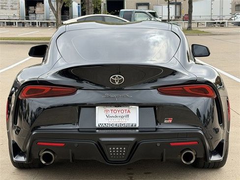 Used 2023 Toyota Supra Premium image 5