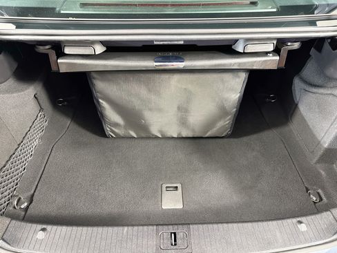 Used 2015 Mercedes-Benz E 400 4MATIC Sedan image 39