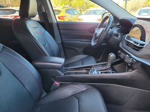 Used 2022 Jeep Compass Trailhawk w/ Trailhawk Elite Group image 37