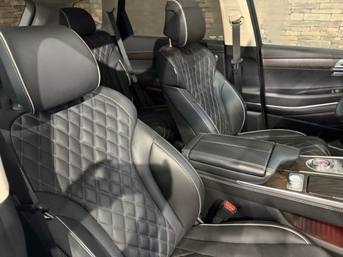 Used 2024 Genesis GV80 3.5T w/ Prestige Package image 3