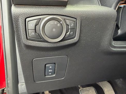 Used 2016 Ford F150 XLT w/ Equipment Group 302A Luxury AWD/4WD image 23