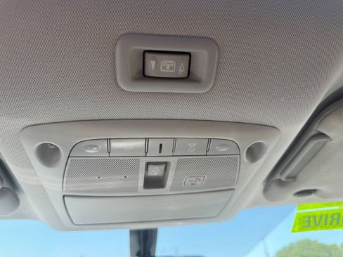 Used 2018 Nissan Pathfinder SL w/ SL Premium Package AWD/4WD image 24