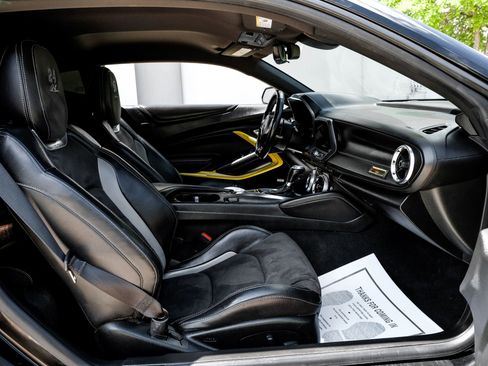 Used 2020 Chevrolet Camaro SS image 40