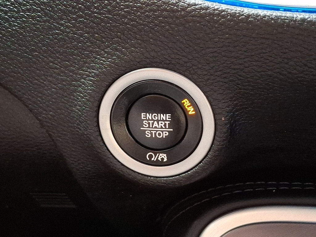 Used 2022 Dodge Challenger R/T RWD image 26