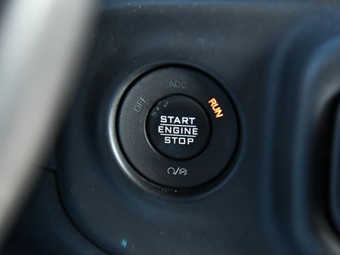 Used 2023 Jeep Gladiator Overland image 29