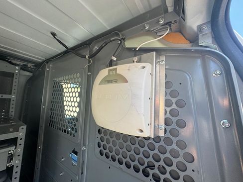 Used 2013 Chevrolet Express 2500 RWD image 17