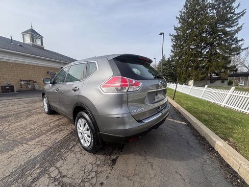 Used 2016 Nissan Rogue S image 3